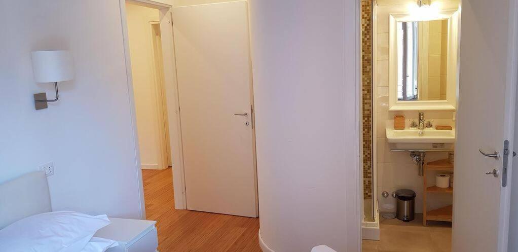 Restored Apartment - Stunning Pantheon View Roma Eksteriør bilde